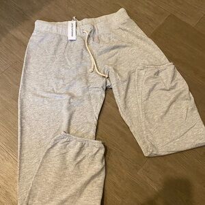 NWT Perfectwhitetee Gray Sweatpants with Drawstring
